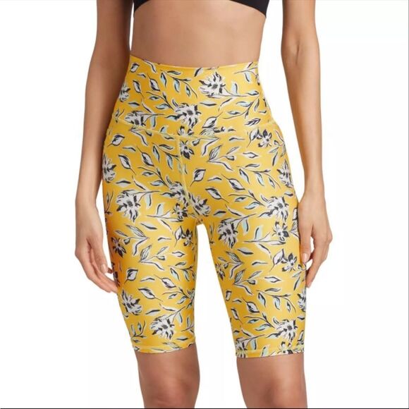 Alice and Olivia Aaron Yellow Biker Shorts Size Medium